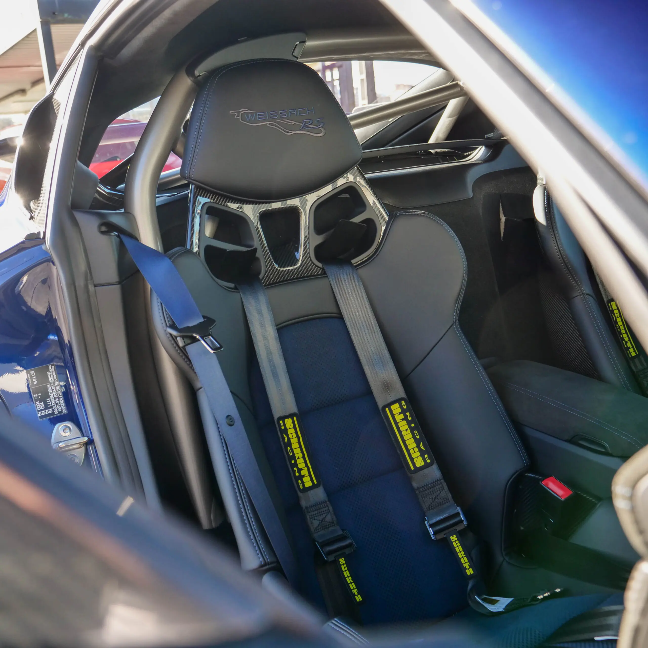 Porsche Cayman GT4 RS - imagen 29