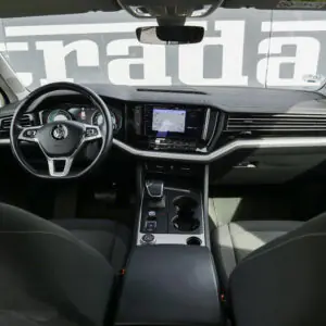 Volkswagen Touareg 3.0 TDI - foto 20