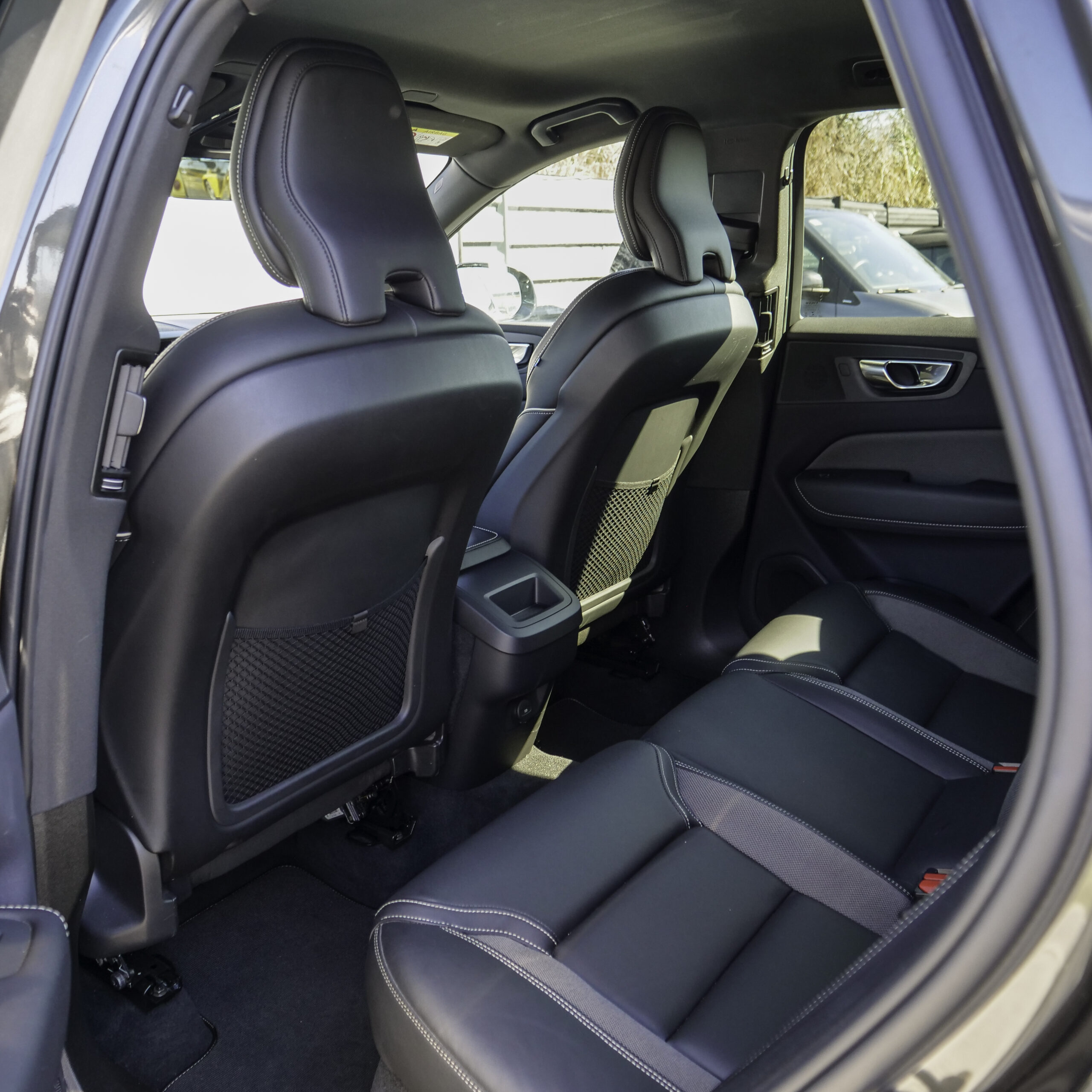 Volvo XC60 R Design - imagen 21