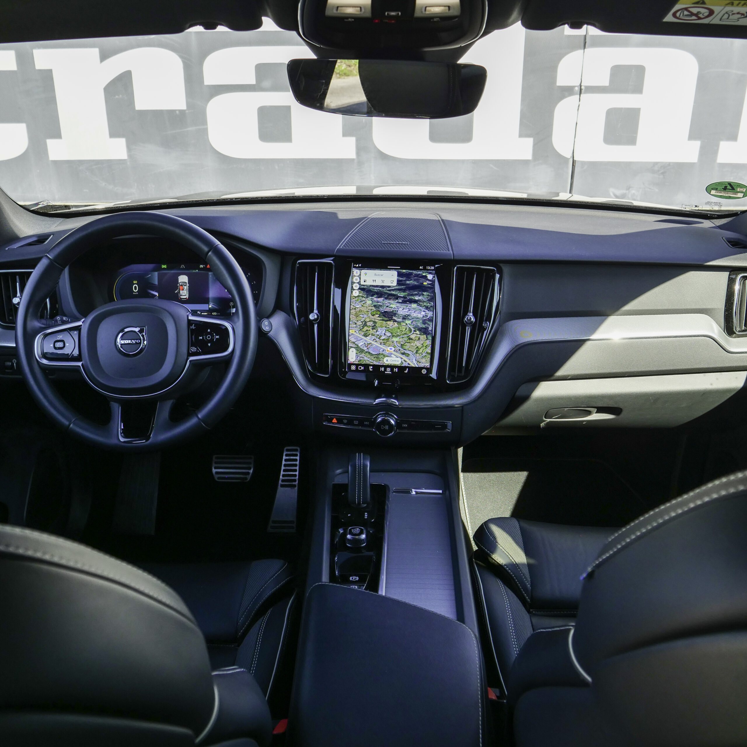 Volvo XC60 R Design - imagen 24