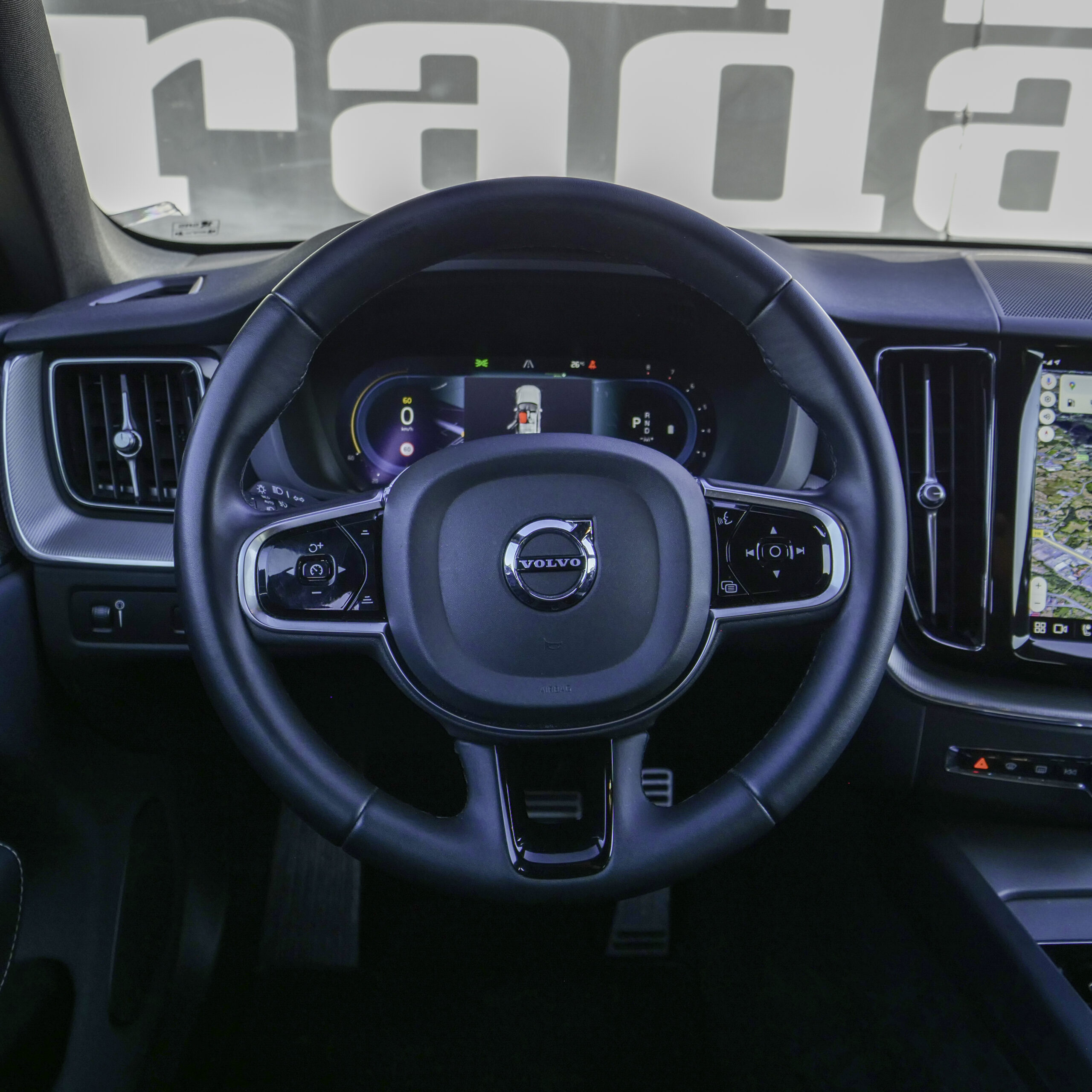 Volvo XC60 R Design - imagen 25