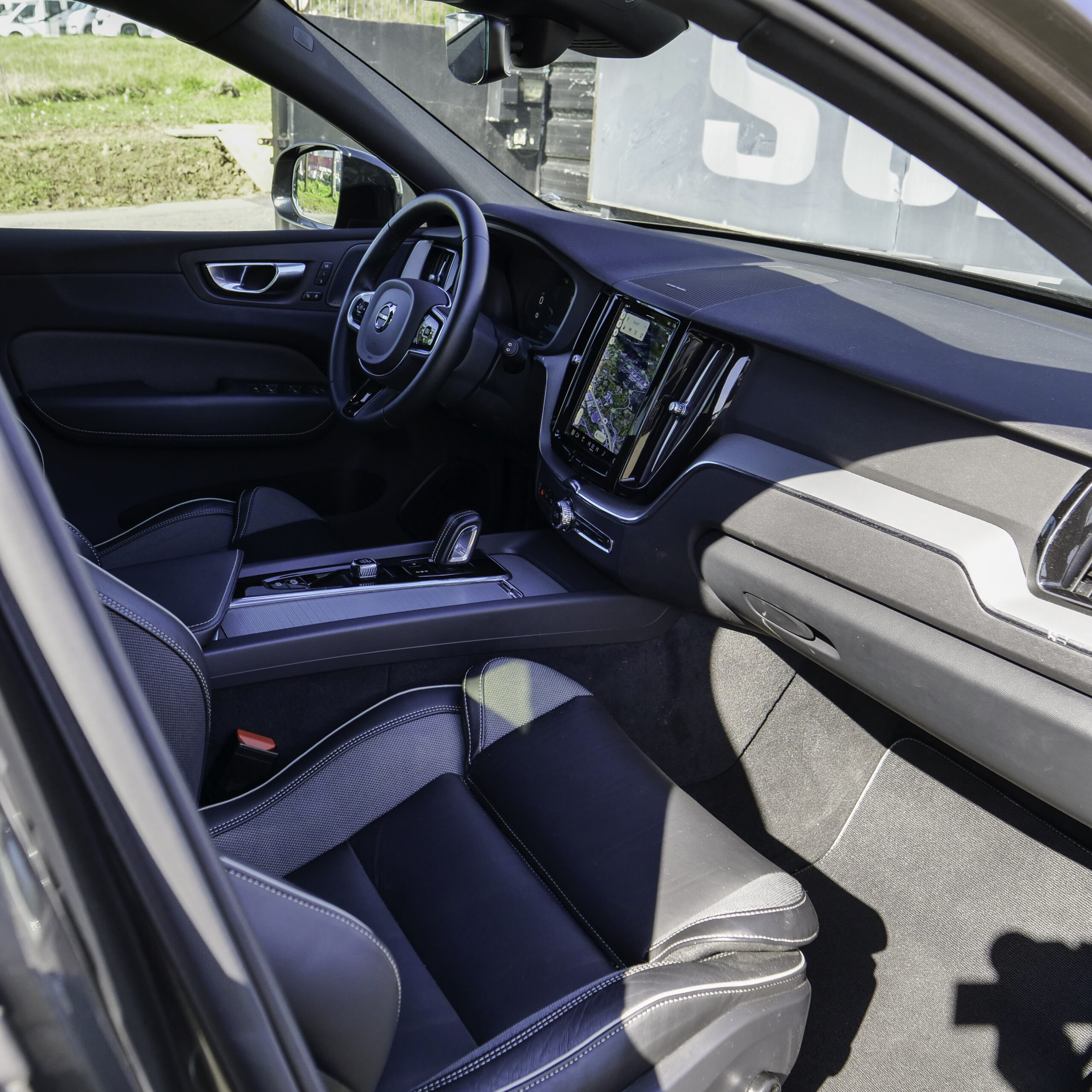Volvo XC60 R Design - imagen 28
