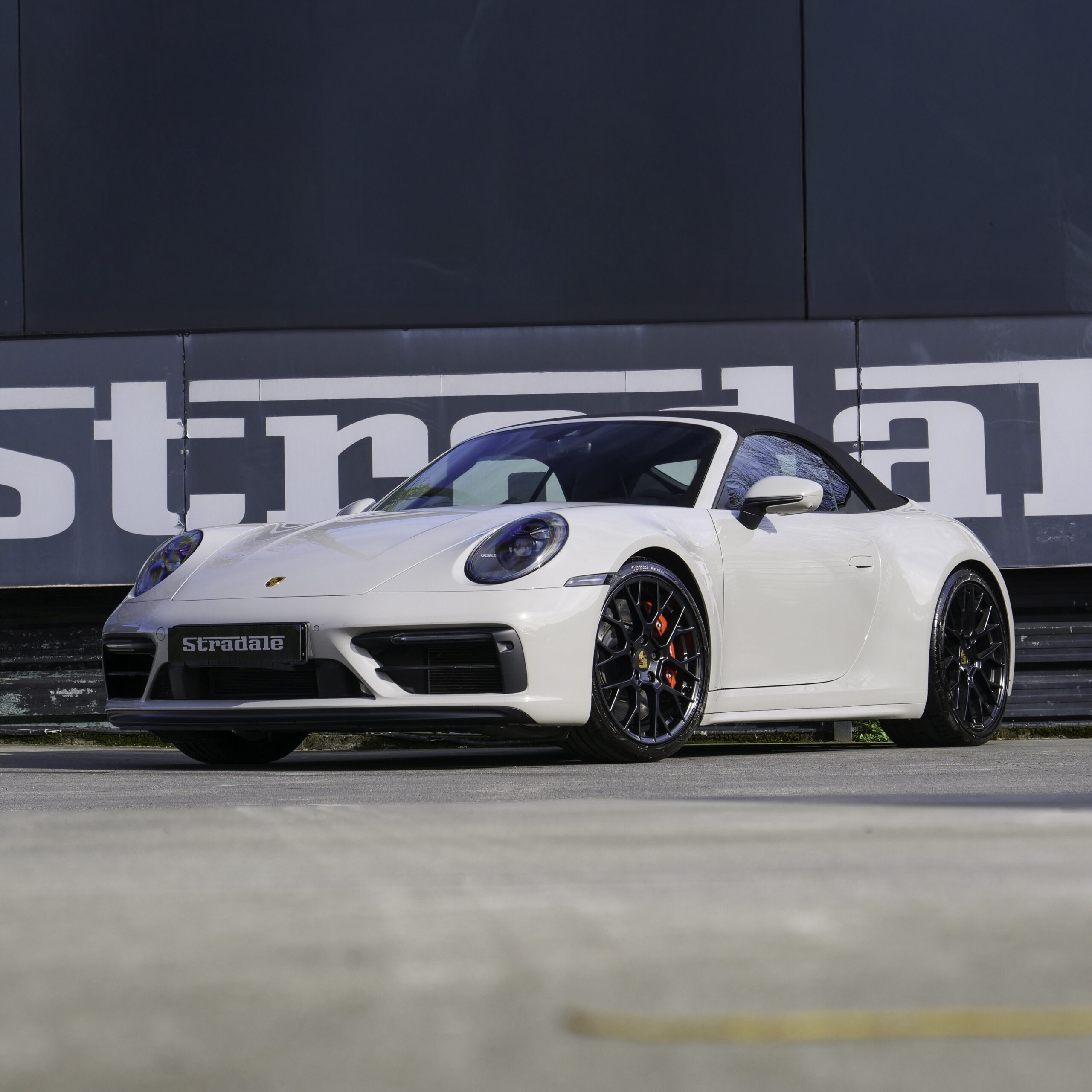 Porsche 992 Carrera GTS Cabrio - imagen 2