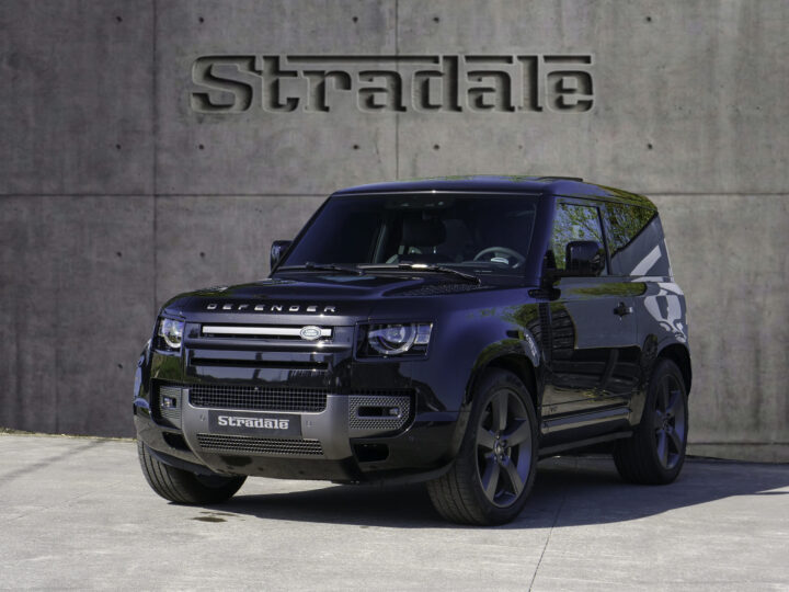 Land Rover Defender 90 V8 5.0 Supercharged 525 CV - foto 2