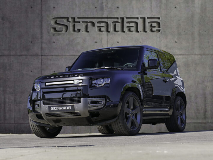 Land Rover Defender 90 V8 5.0 Supercharged 525 CV - foto 3