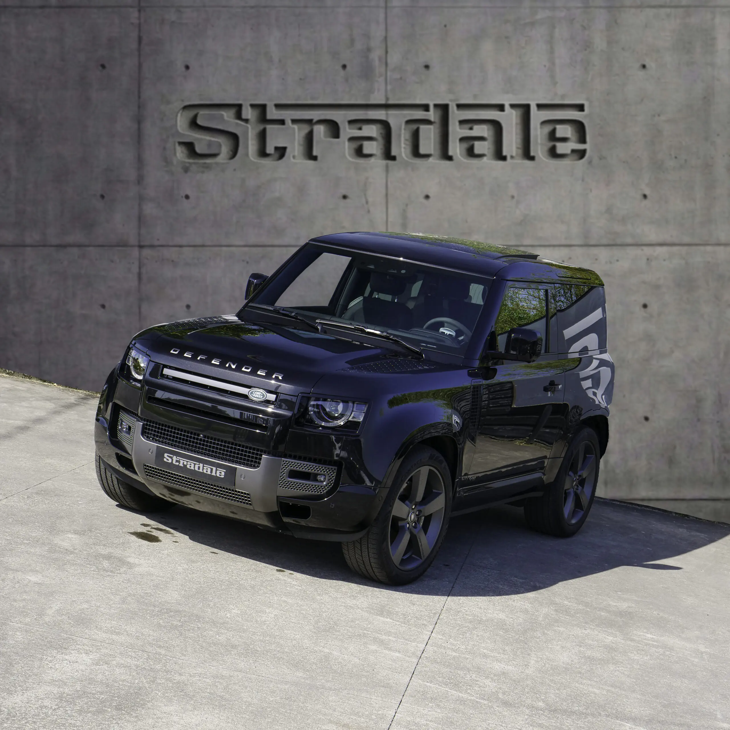 Land Rover Defender 90 V8 5.0 Supercharged 525 CV - imagen 4