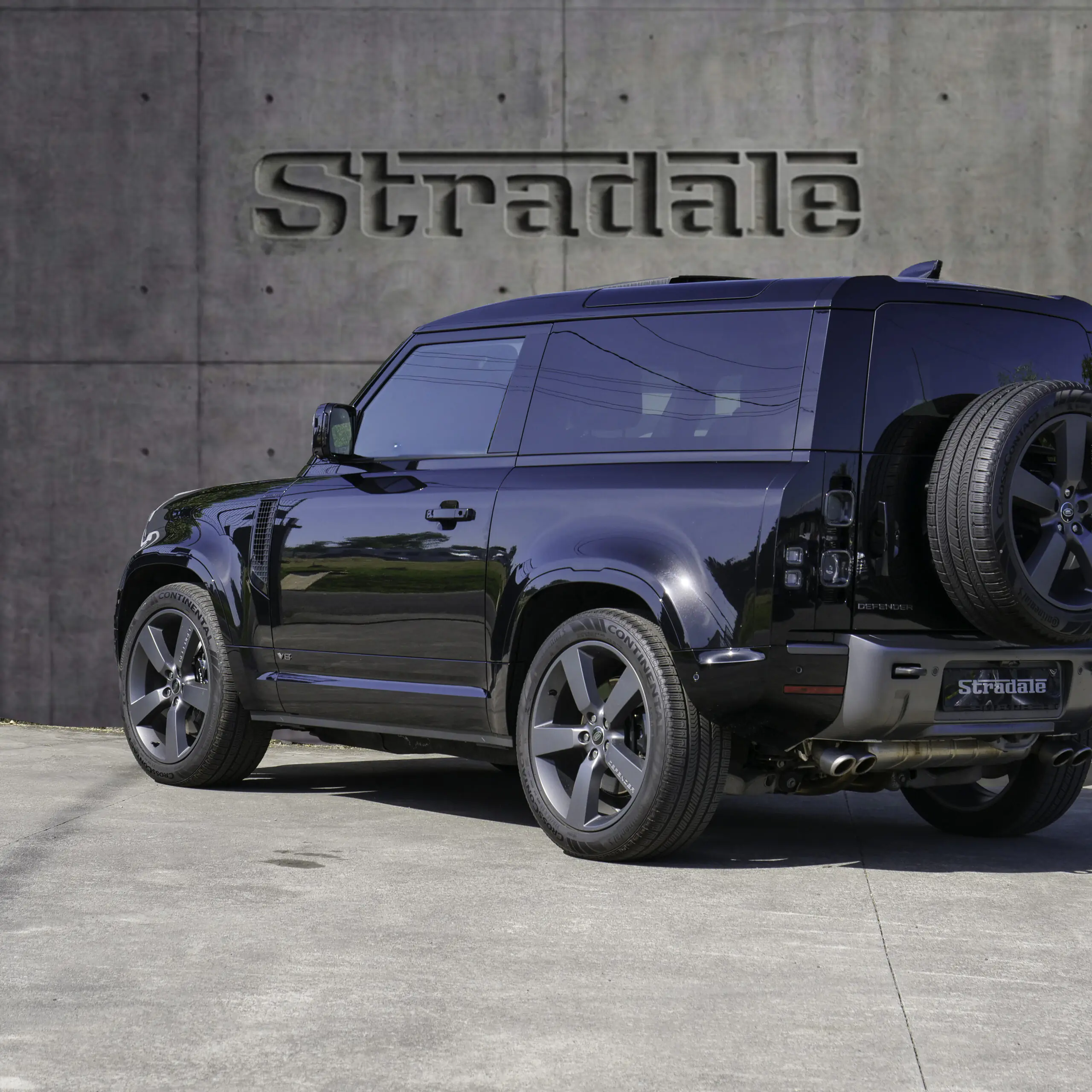 Land Rover Defender 90 V8 5.0 Supercharged 525 CV - imagen 26