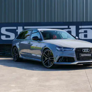 AUDI RS6 Performance - foto 11