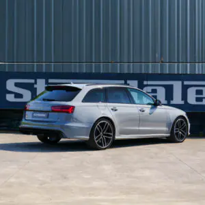 AUDI RS6 Performance - foto 14