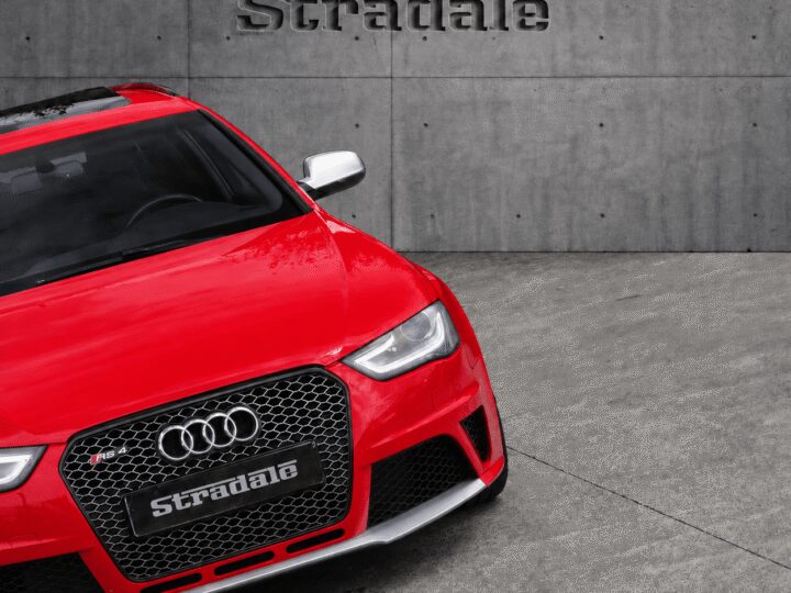 Audi RS4 - foto 8
