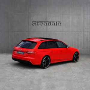 Audi RS4 - foto 18