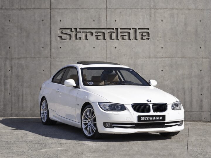 BMW 325i Coupé Automatic
