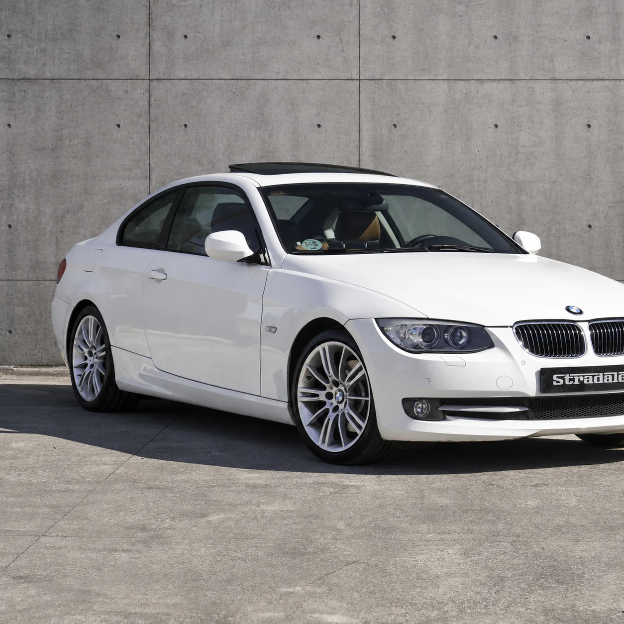 BMW 325i Coupé Automático - imagen 11