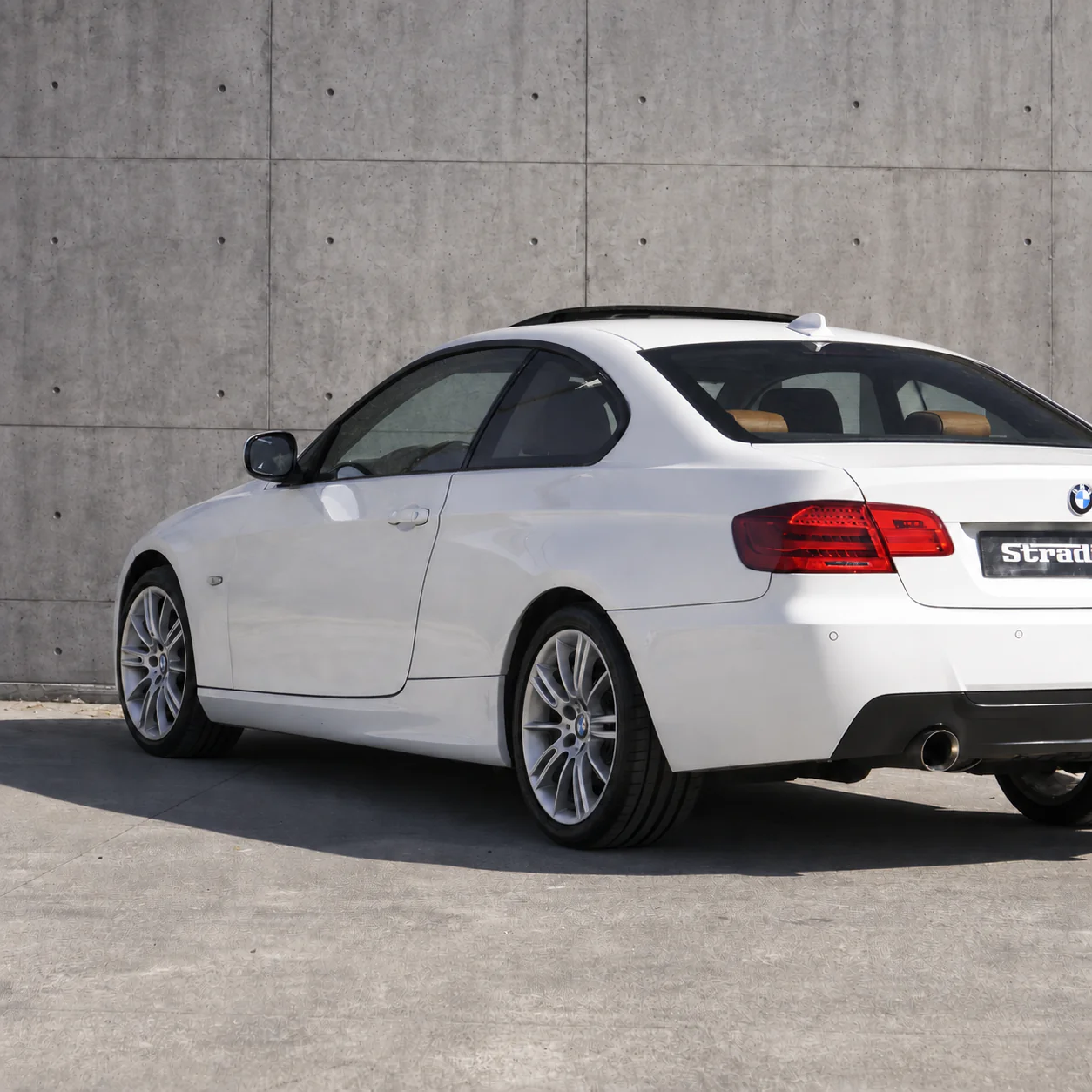 BMW 325i Coupé Automático - imagen 33