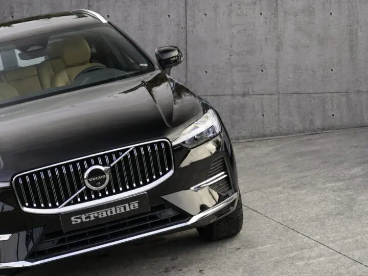 Volvo XC60 T6 AWD Inscription - foto 2