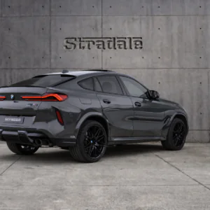 BMW X6 M Competition - foto 17